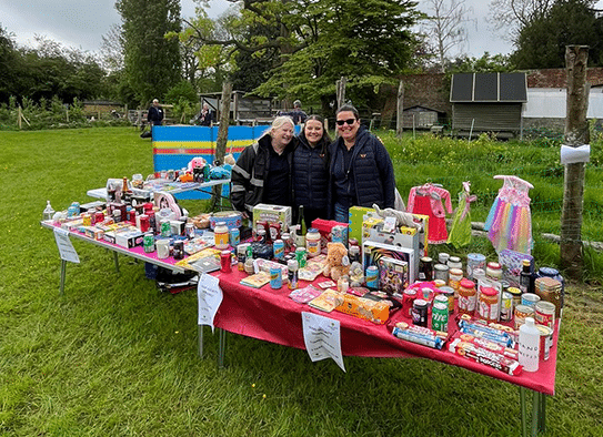 Team Ward raise £347 for Dandelion Time at the May Fayre
